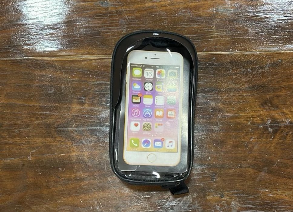 Стойка за телефон за бебешка количка или колело