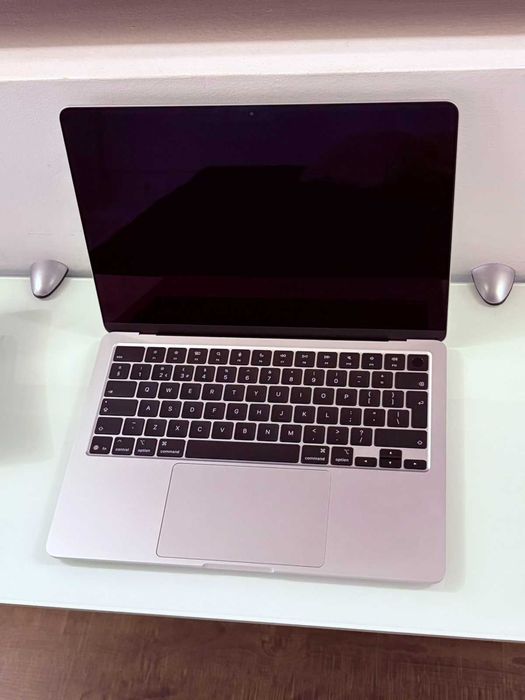 ++ Чисто нов ++ Macbook Air 13 M4 / 16GB / 256 GB