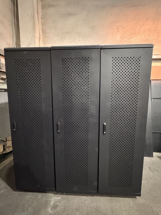 Телекоммуникационный шкаф 42U