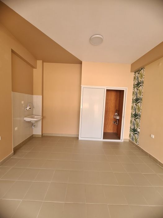 Дава се под наем Магазин в Ямбол, Аврен - 22 кв.м за 178.5 € - Снимка #12