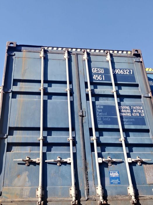 Контейнер 12 и 6 метровый