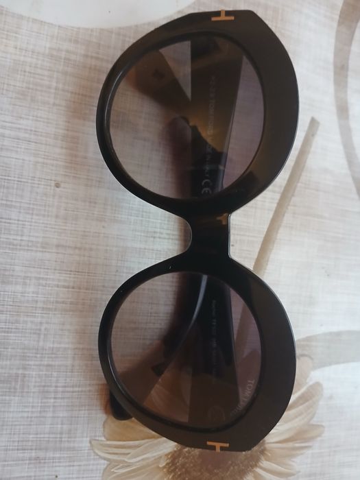 Vând ochelari tom Ford originali