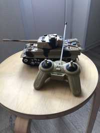Игрушка танк с пультом