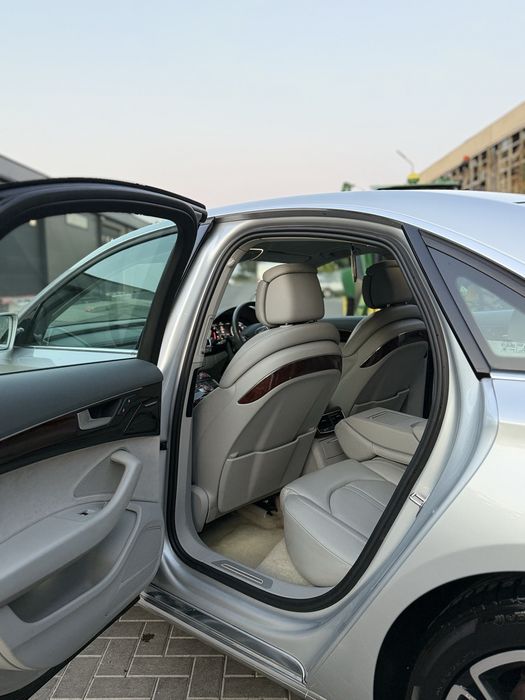 Audi a8 3.0 quattro 2012