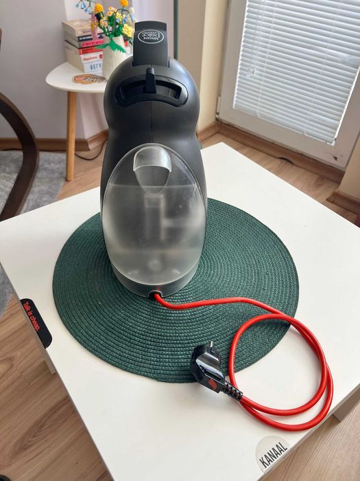 (РАБОТЕЩА!) Кафе машина NESCAFÉ Dolce Gusto Krups