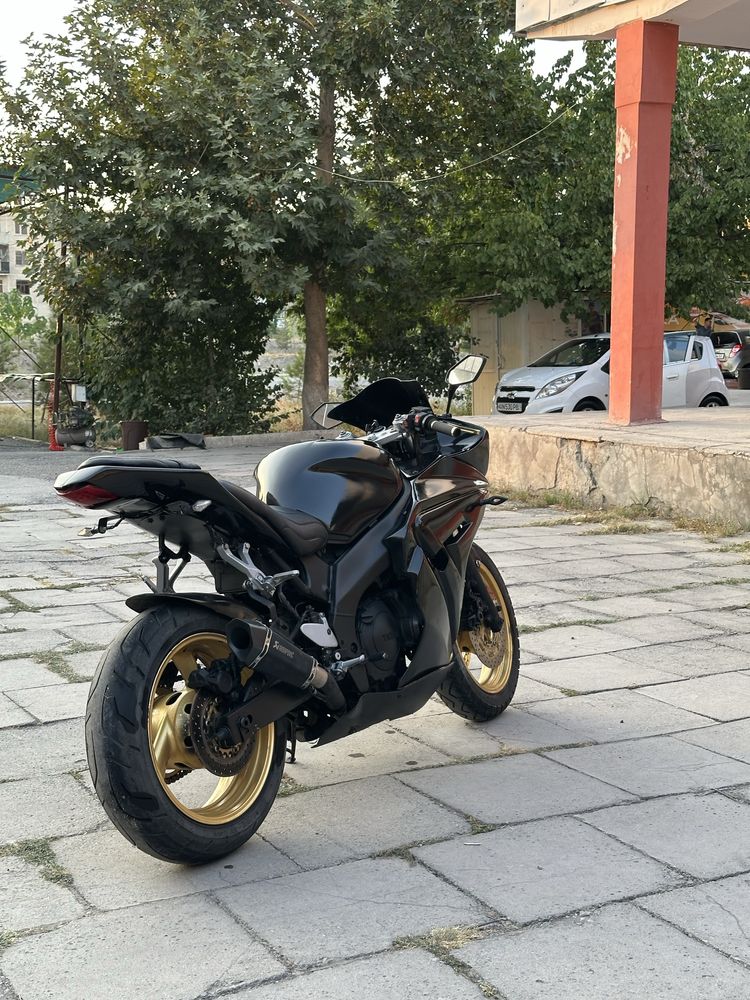 Yamaha tezlik 280+ srochna sotiladi
