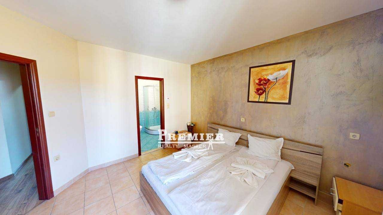 Продава се Тристаен апартамент в к.к. Слънчев бряг - 99 кв.м за 960 €/кв.м - Снимка #3
