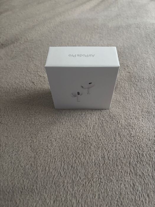 AirPods Pro 2 nou ne deschis