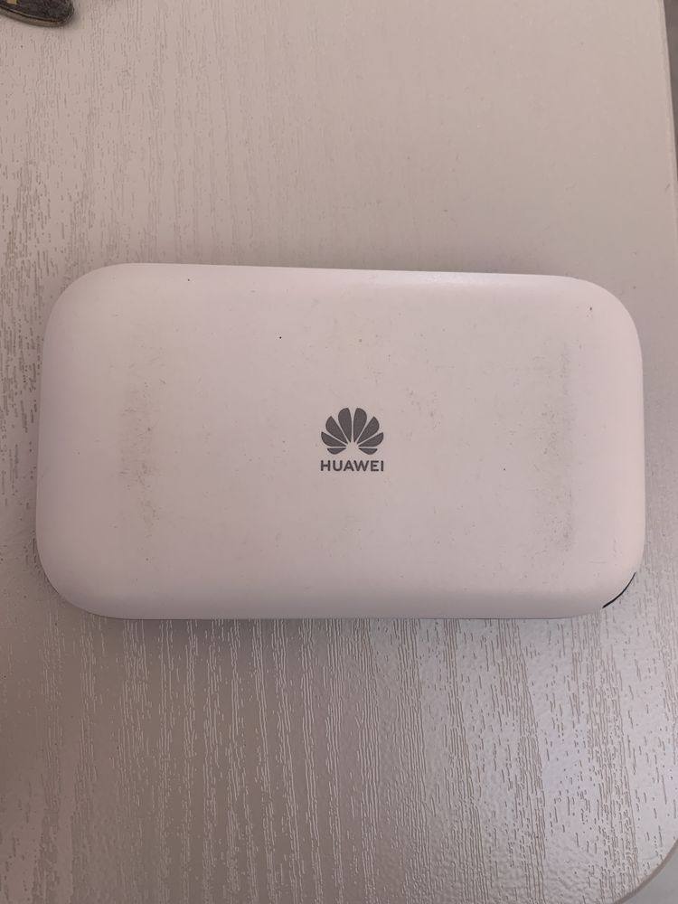 Модем HUAWEI карманный