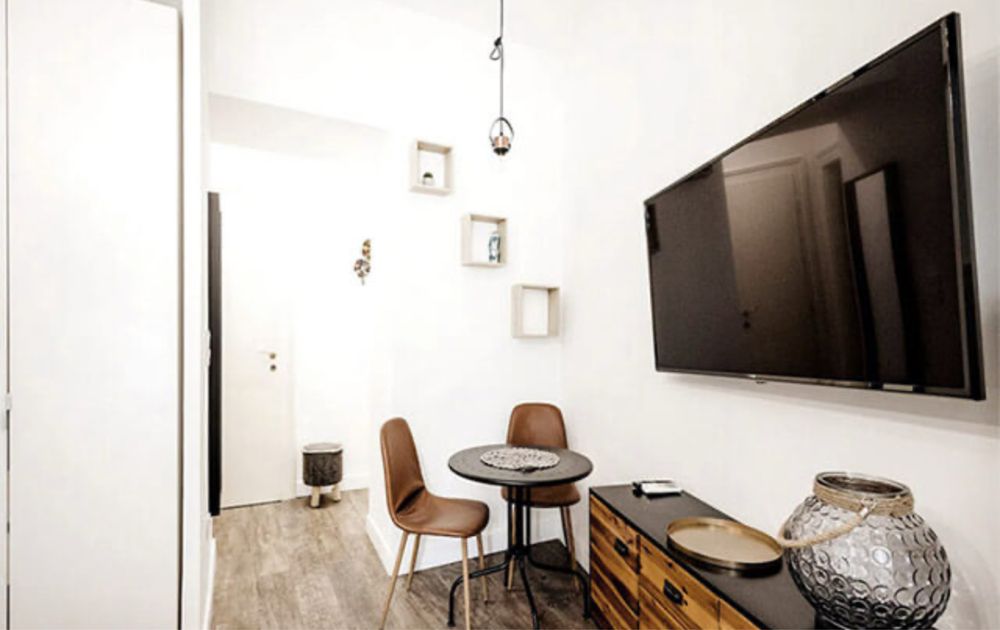 Regim Hotelier - Non Stop - Ieftin si Lux