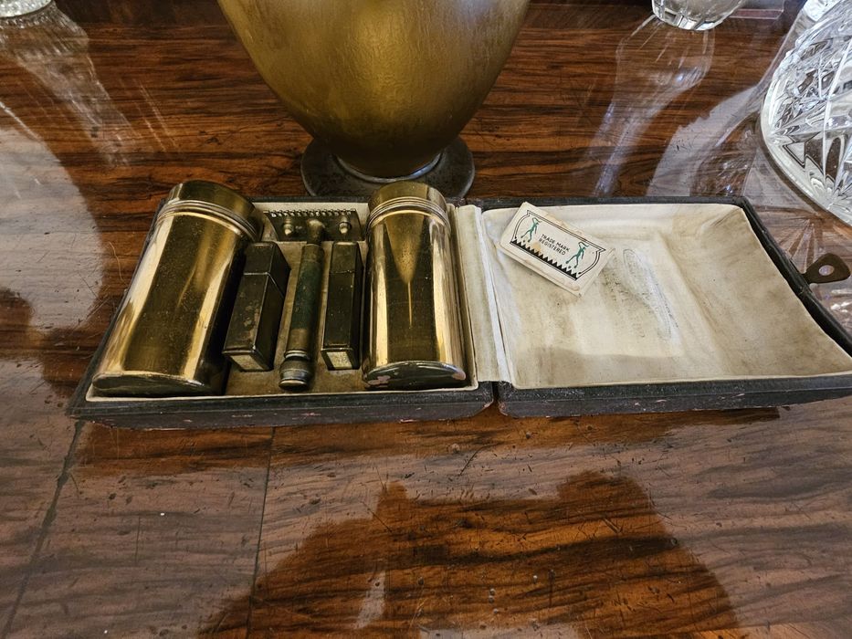 Aparat de ras  smf England