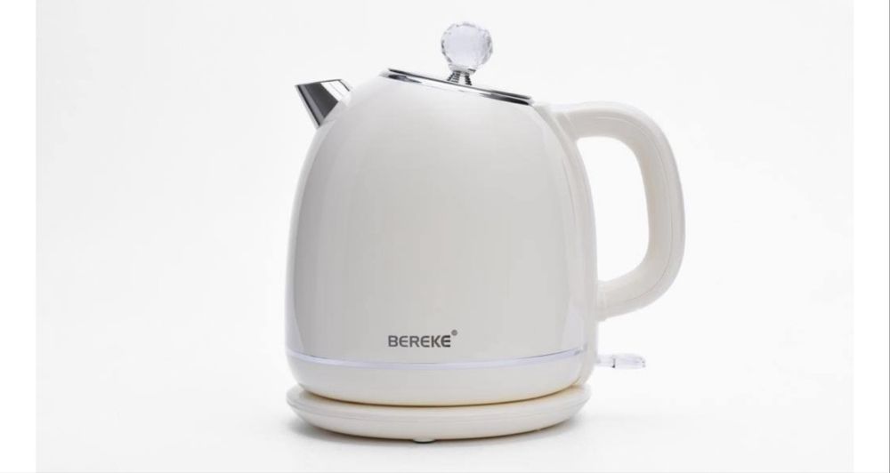 Чайник бежевого оттенка