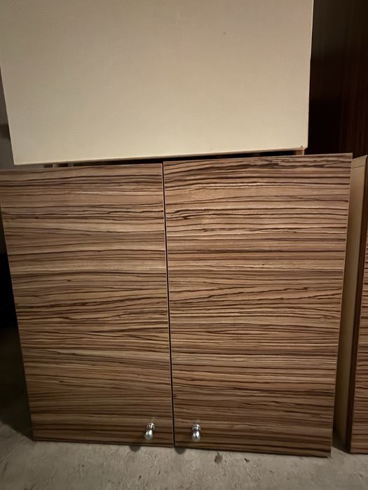 Двойка шкафове 67 см дължина, 60 височина, 40 дълбочина