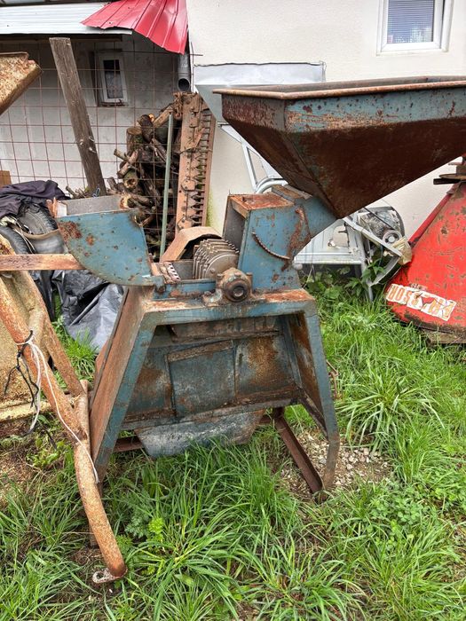 Moara dupa tractor