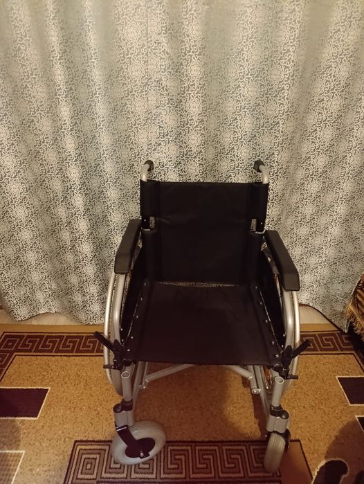 Инвалидная коляска