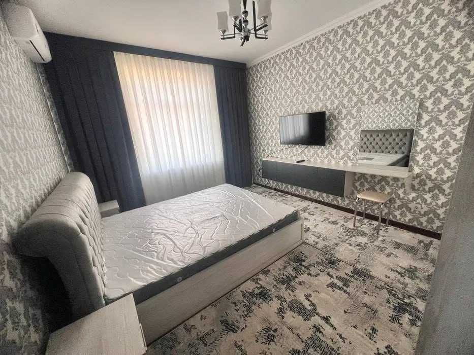 СРОЧНО Сдаётся кв ул Ахмад Дониш 3-ком/4/9 ро-н Юнусабад-13 кв 569*