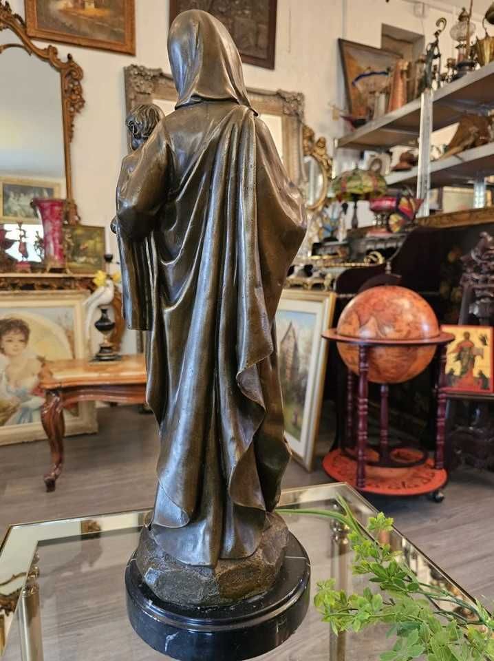 Statueta din bronz" Fecioara Maria cu pruncul Iisus"
