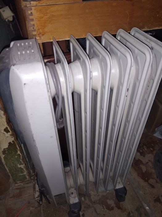 Продам масляный обогреватель