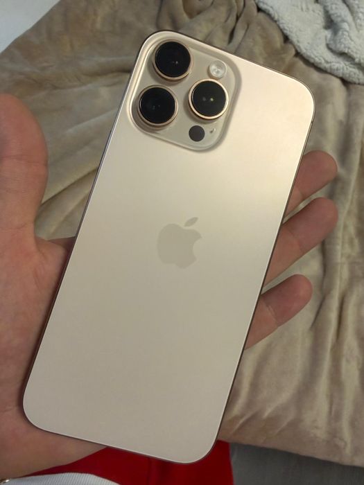 Iphone 16 pro max dessert titanium