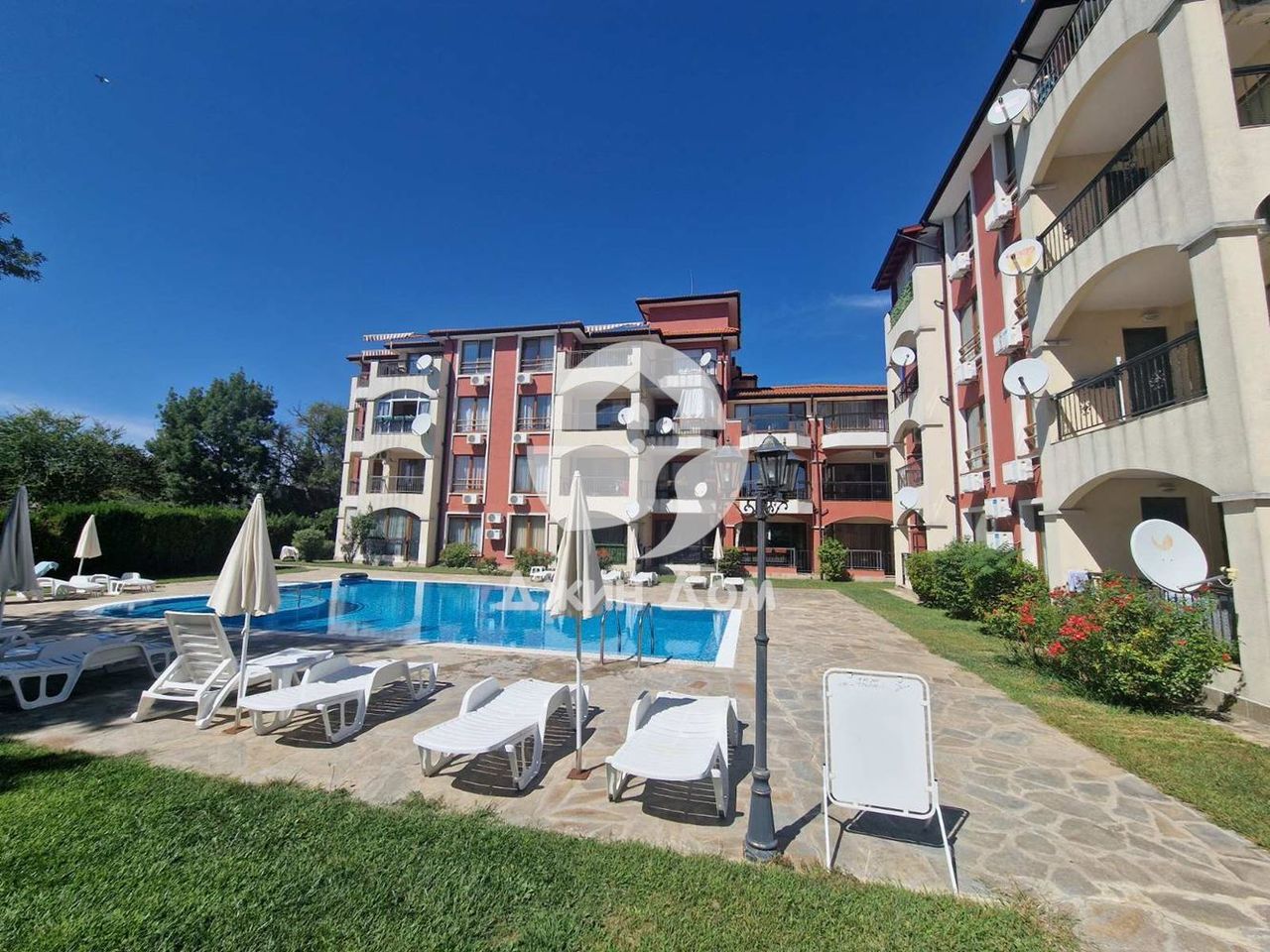 Продава се Двустаен апартамент в с. Равда, Област Бургас - 52 кв.м за 1443 €/кв.м - Снимка #9