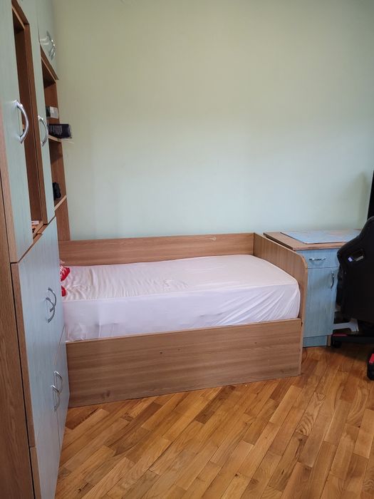 Casă de închiriat