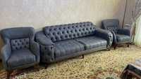 (Новая обшивка) Продается диван и 2 соответствующих кресла