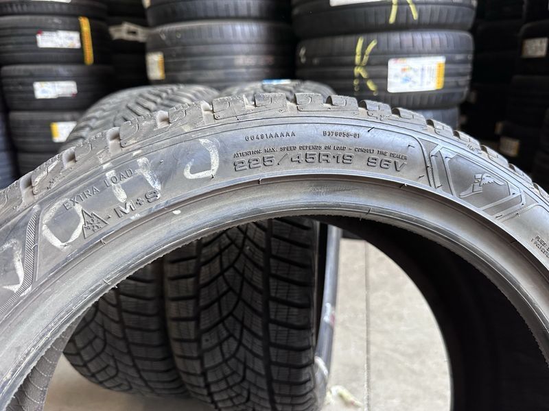 225/45/19 GOODYEAR 4бр