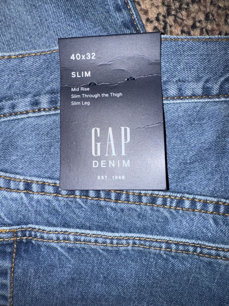 Фирменные джинсы GAP