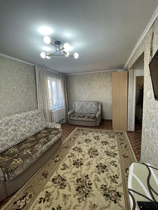 Продам 1 - ую квартиру