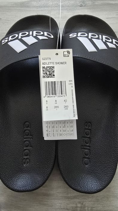Vând slapi Adidas, noi, mărimea 42,.