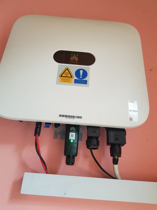 Invertor wuawei6ktl-trifazat hibrid