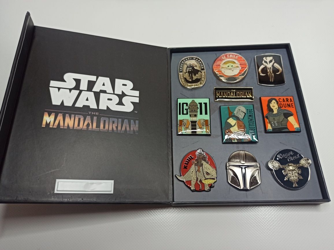 The Mandalorian Pin Set - Колекция от 10 значки в луксозна кутия