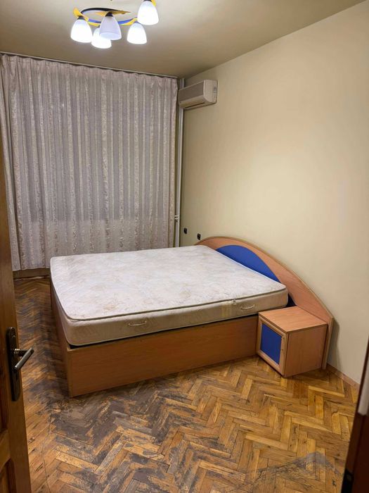Дава се под наем Четиристаен апартамент в Казанлък - 110 кв.м за 280.5 € - Снимка #5