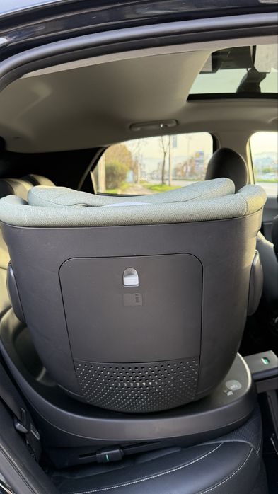 Kikka boo Стол за кола I-twist I-size 360 ISOFIX Army Green