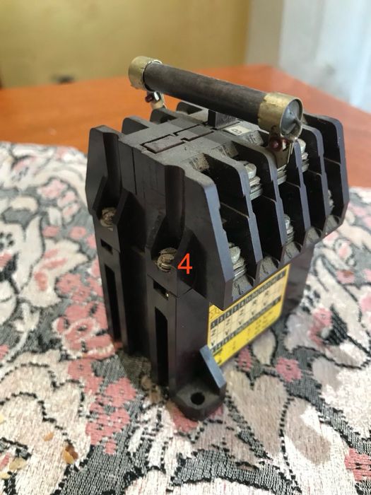 Автоматичен прекъсвач,контактори