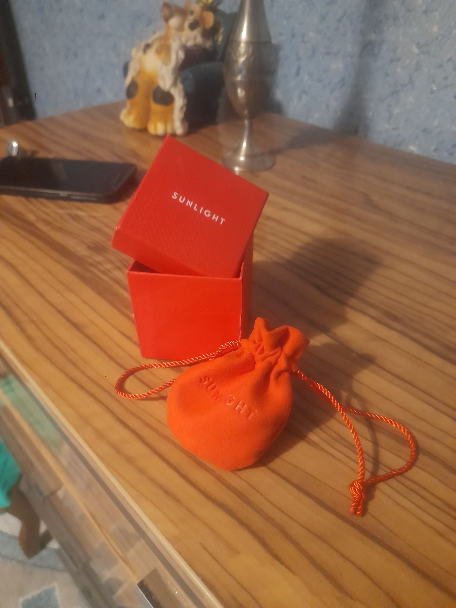 Продаёться серебряные изделия