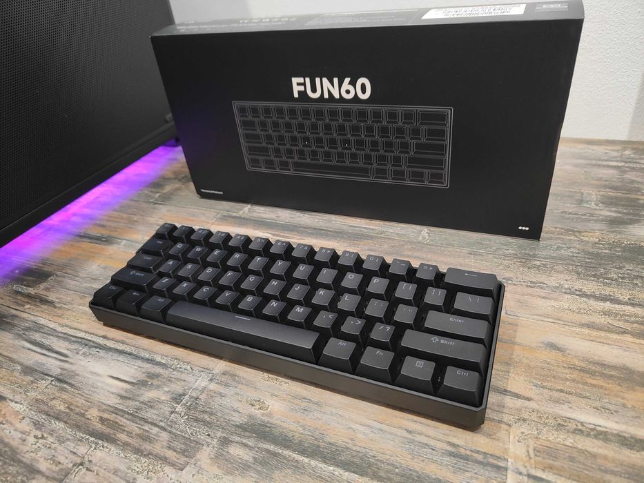 Tastatura Wireless MonsGeek FUN60 Ultra Magnetica 8k TMR NOUA Garantie