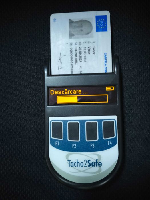 Tacho2safe aparat descărcat carduri tahograf și tahografe
