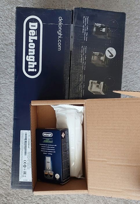 Кофемашина Delonghi