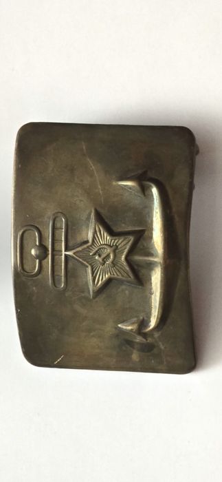 Пряжка на флотский ремень.