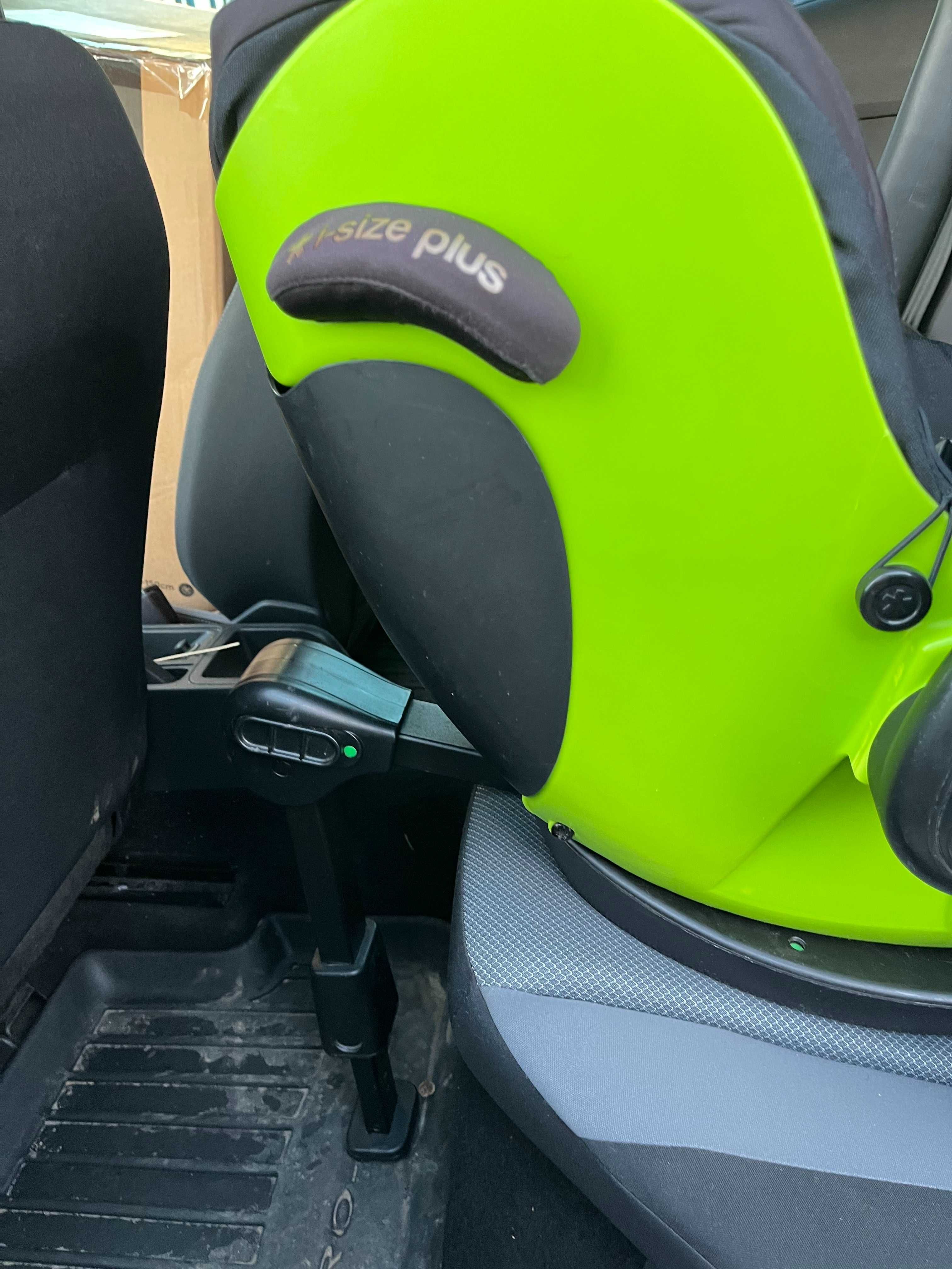Kiddy EvoLuna i-size plus бебешко кошче за кола с isofix база