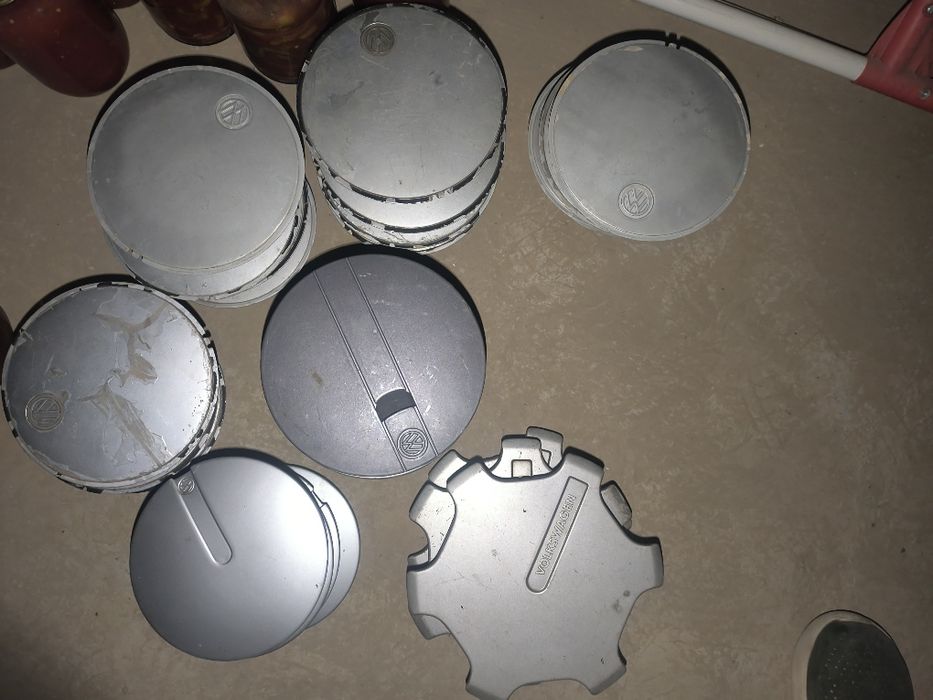 продам колпаки на гольф пассат венто жетта