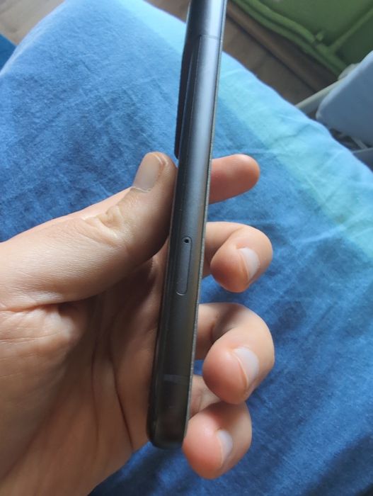 Vând Google Pixel 8 128 GB ca nou ( folosit doar 2 luni )