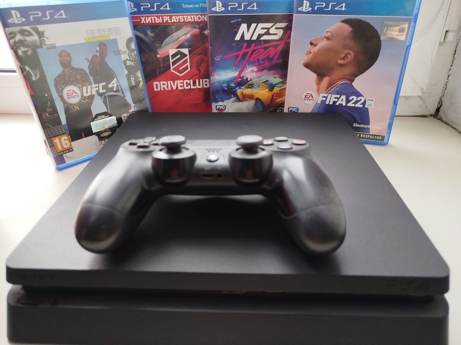 Sony PlayStation 4 slim 1tb