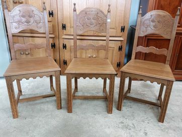 6 броя уникални трапезни столове от дъбов масив