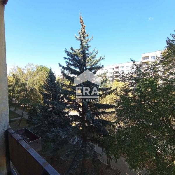 ЕРА Фаворит продава тристаен апартамент в Перник