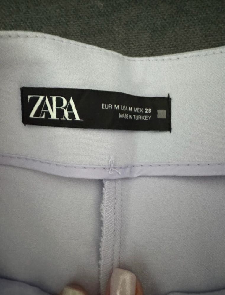 Pantaloni scurti zara
