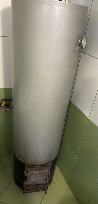 Vand cazan de baie in stare foarte buna