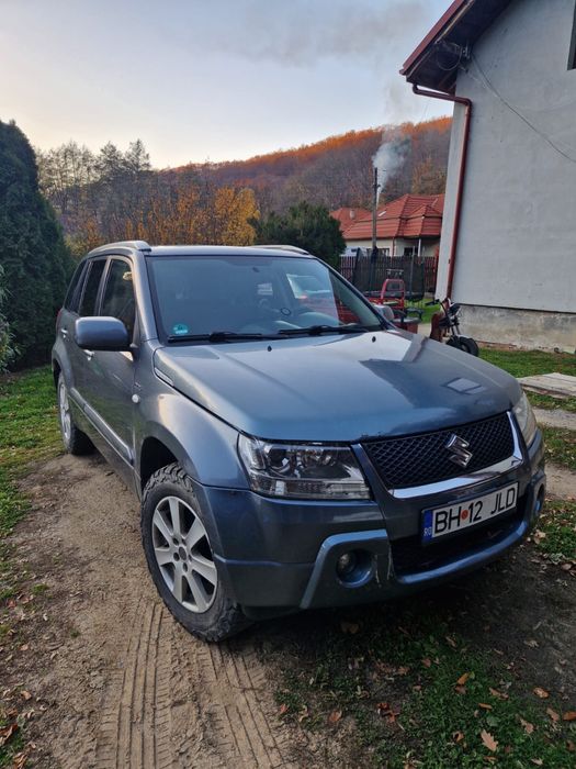 SUZUKI Grand Vitara