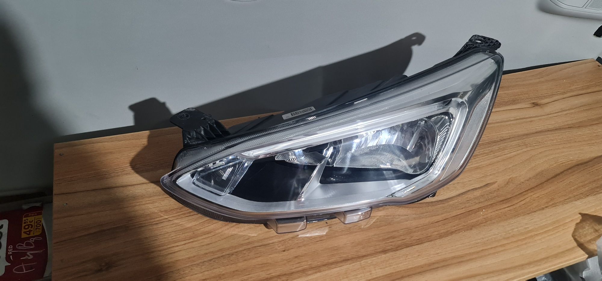 Far stanga cu led Ford Focus 4